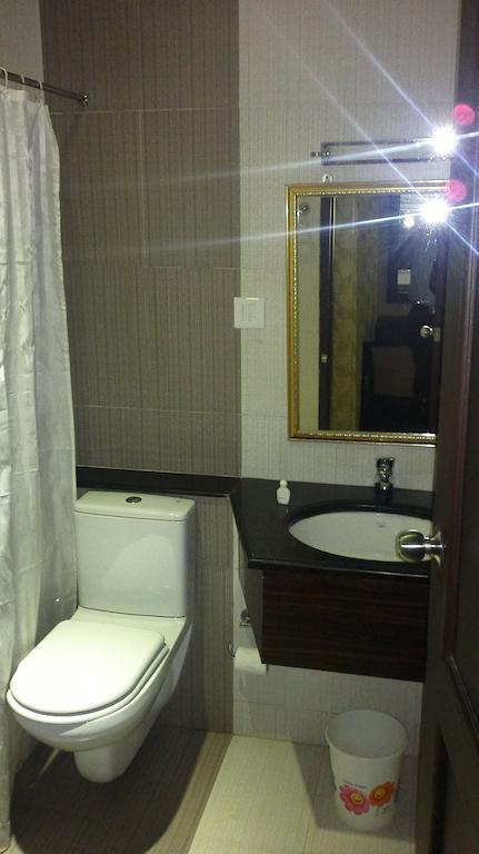 Hotel Sea Palace โกลลัม ภายนอก รูปภาพ